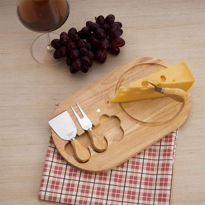 Kit Queijo 4 Peças Com Tábua de Madeira Para Brinde Personalizado