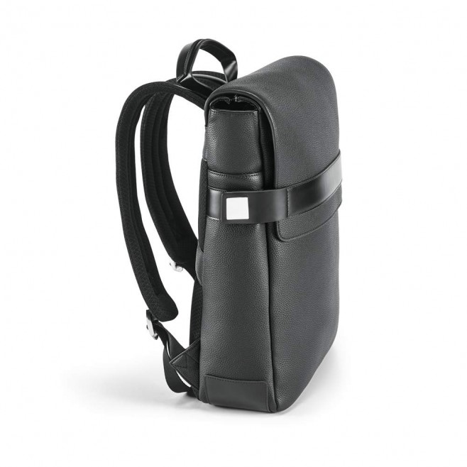 Mochila em Couro Sintetico