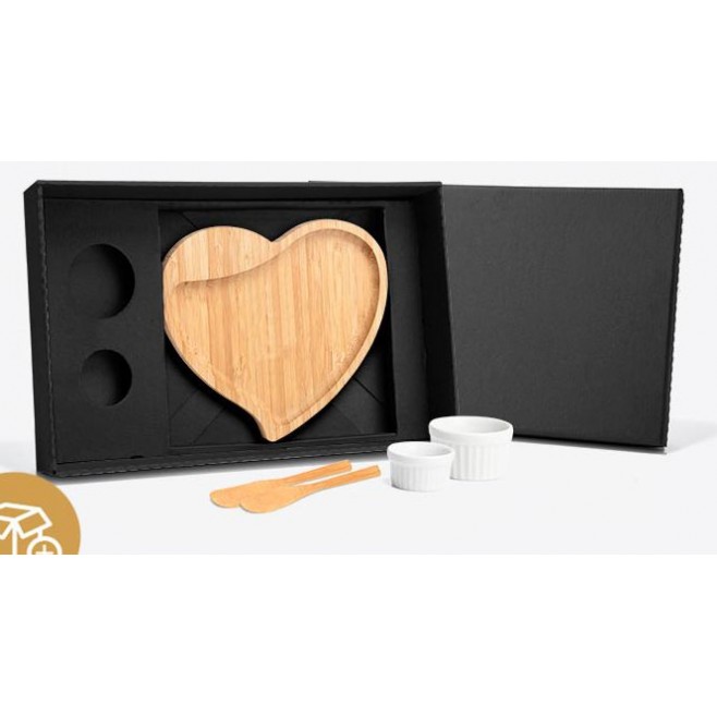 Kit Para Petisco Com Tábua Formato Coração - 5 Pçs